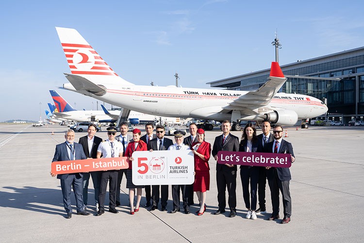 THY'den Berlin'e "50'nci yıl için" özel uçuş