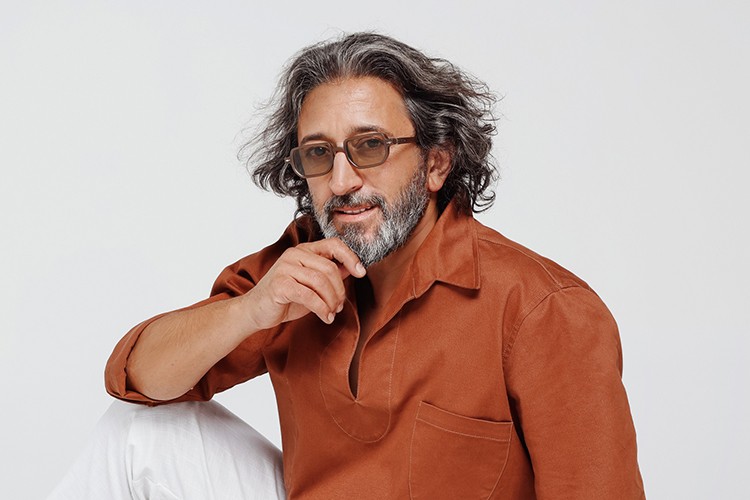 Fettah Can'ın eşsiz yorumuyla 21 yıl sonra dön gel!