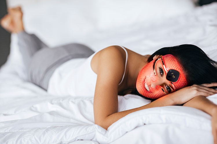 Bilim ve Dermatolog Onaylı, FAQ™ 202 LED Maske!