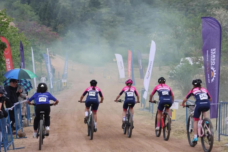Gebze Belediyesi Dağ Bisikleti Turnuvası Nefes Kesen Mücadeleye Sahne Oldu