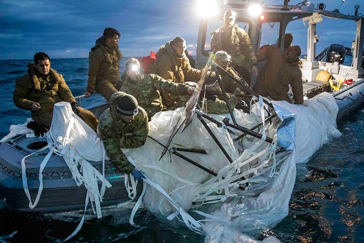 ABD'den 6 Çinli şirkete "casus balon" yaptırımı