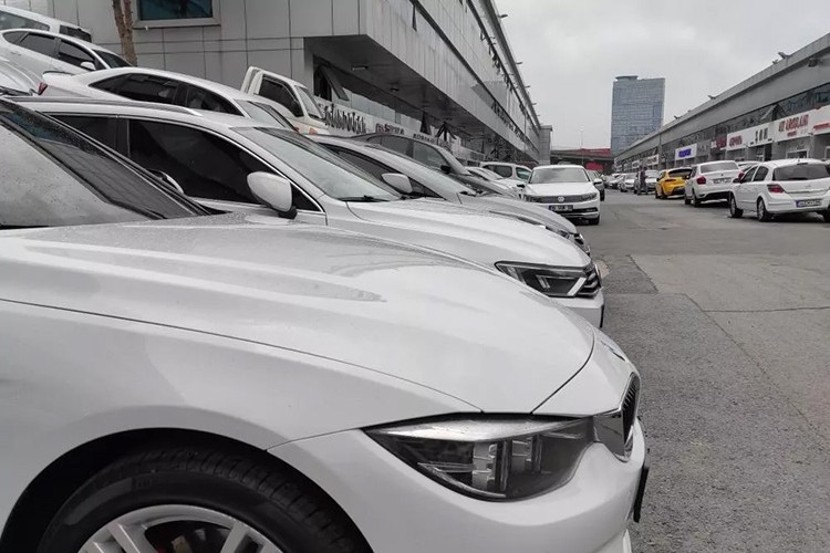 Sıfır ve ikinci elde fiyatlar artacak