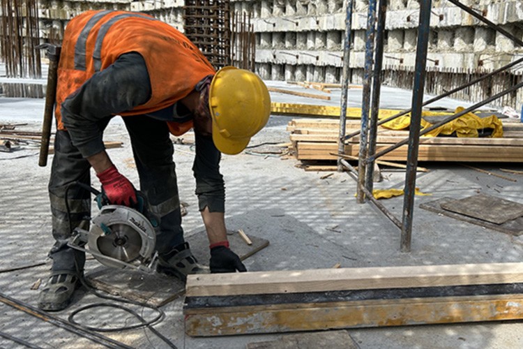 İnşaat işçileri artık yurt dışı yerine Türkiye'de çalışmayı tercih ediyor