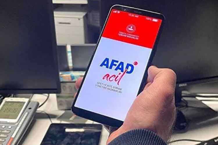 Deprem'e karşı cep telefonlarında olmazsa olmaz uygulamalar