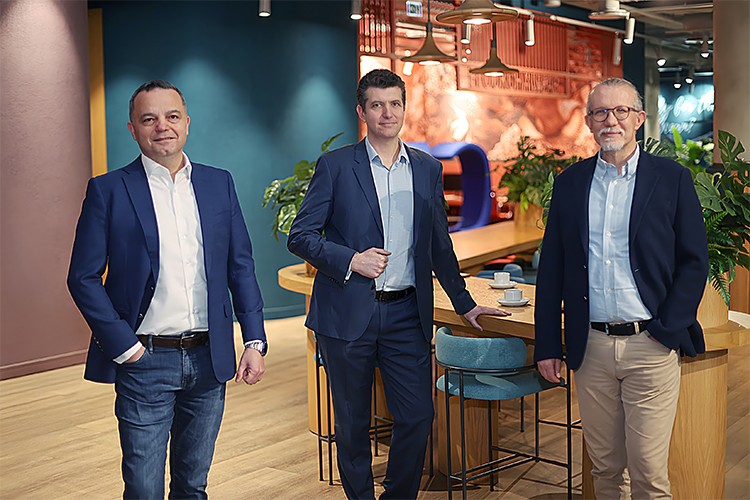 Apple Vision Pro'ya entegre edilen ilk bankacılık uygulaması