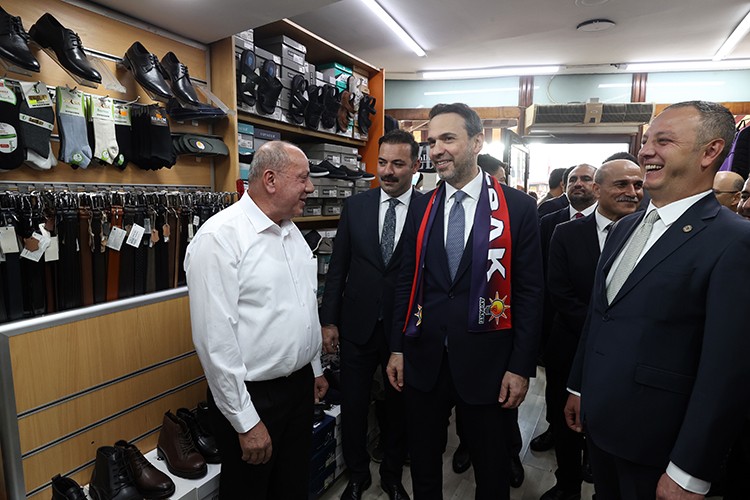 Bakan Bayraktar'dan esnaf ziyareti