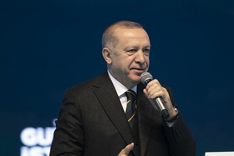 "Döviz ve altınınızı finans kurumlarına yatırın"