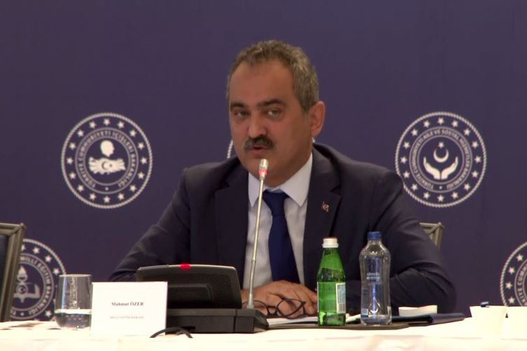 Medya temsilcileriyle biraraya geldi