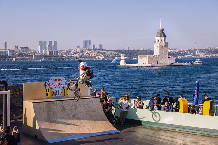 Vapurda BMX Kapışması