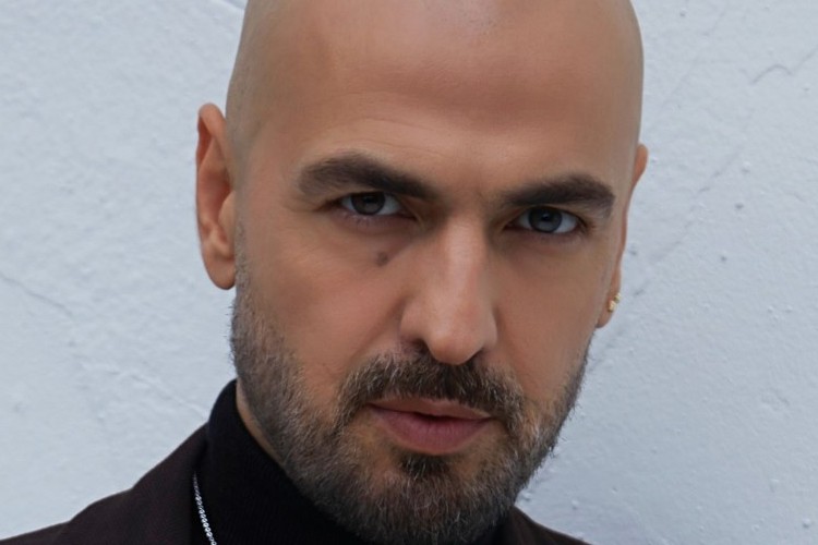 Soner Sarıkabadayı yeni şarkısıyla Müzikseverlerle Buluşmaya Hazırlanıyor