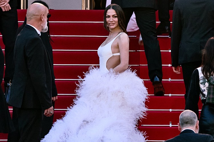 Demet Özdemir Cannes kırmızı halısında