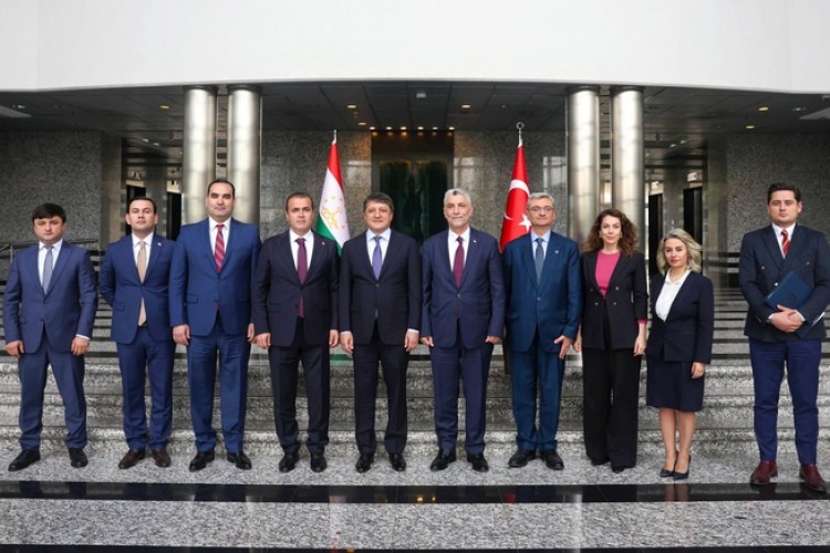 Bakan Bolat: Tacikistan ile ticaret hacmimizi 1 milyar dolara ulaştırma konusunda kararlıyız