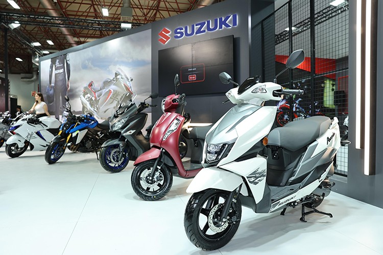 Suzuki, Büyük Motosikletlerde Çıtayı Yükseltiyor