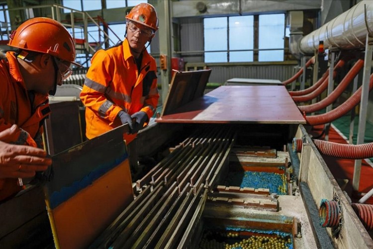 Dünyada artan talebi karşılamaya yetecek bakır rezervinin bulunduğu öngörülüyor