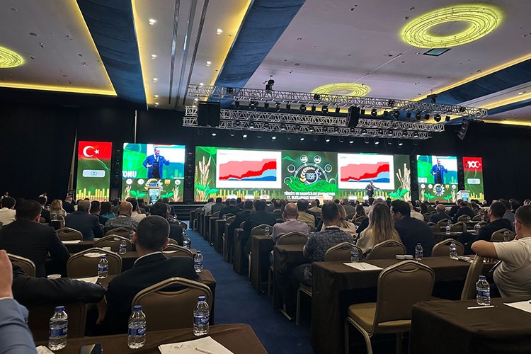 Un Sanayicileri ile Bir Araya Geldi