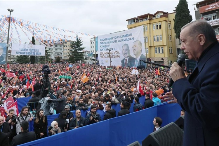 "Emeklilerin bayram ikramiyesini 3 bin liraya yükselteceğiz"