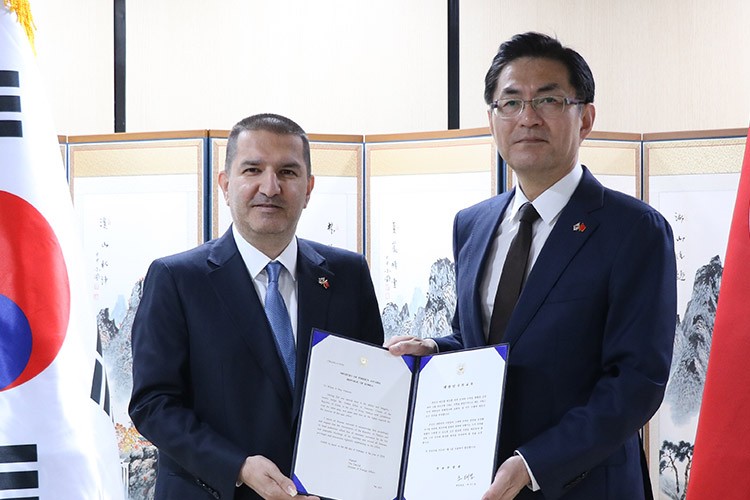 Dr. R. Erdem Erkul, Kore Cumhuriyeti'nin Sivas Fahri Konsolosu Oldu