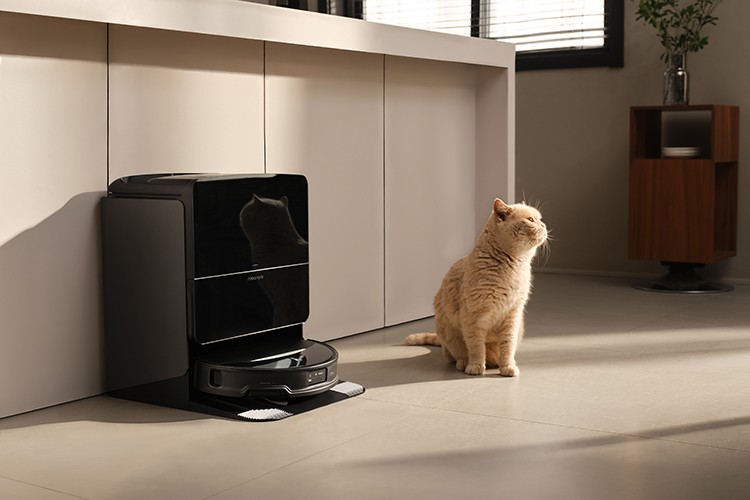 Roborock Saros 10R ultra ince tasarımla Türkiye'de