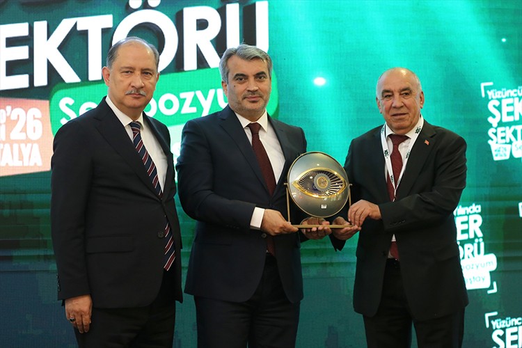 Antalya'da "Yüzüncü Yılında Şeker Sektörü Sempozyumu" düzenlendi