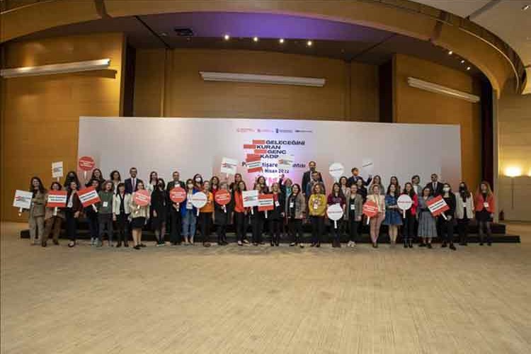 Genç kadınlar için mentorluk programı başlıyor