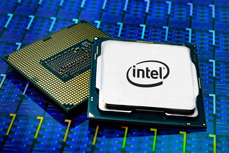 Intel'in geliri geçen yılın dördüncü çeyreğinde azaldı