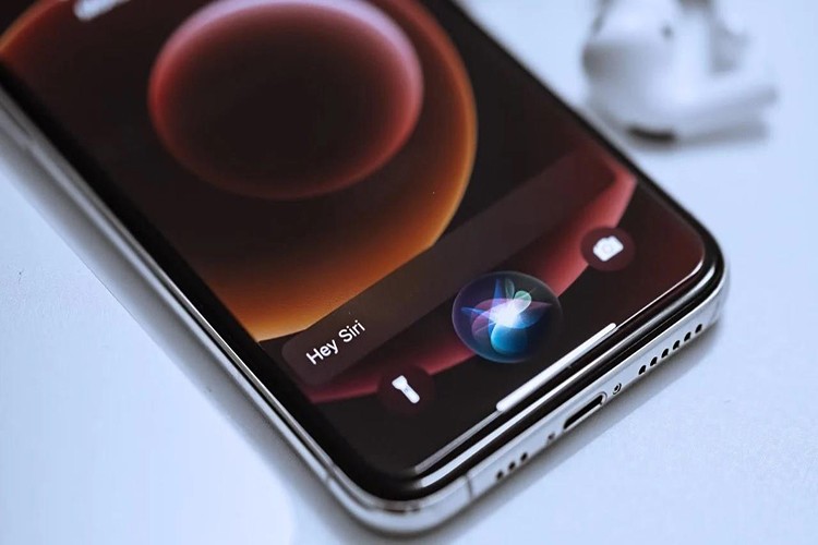 iOS 18 ile iPhone'lara yapay zeka geliyor