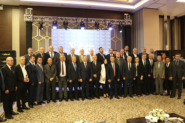 Başarılı kurum ve kişilere "My Yalova Vizyon Ödülü" verildi