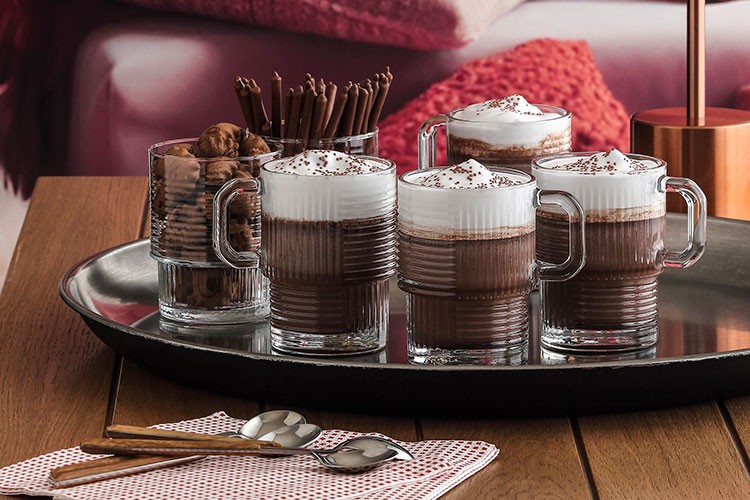 Anneler Günü'nde LAV ile Sevgi Dolu Sürprizler