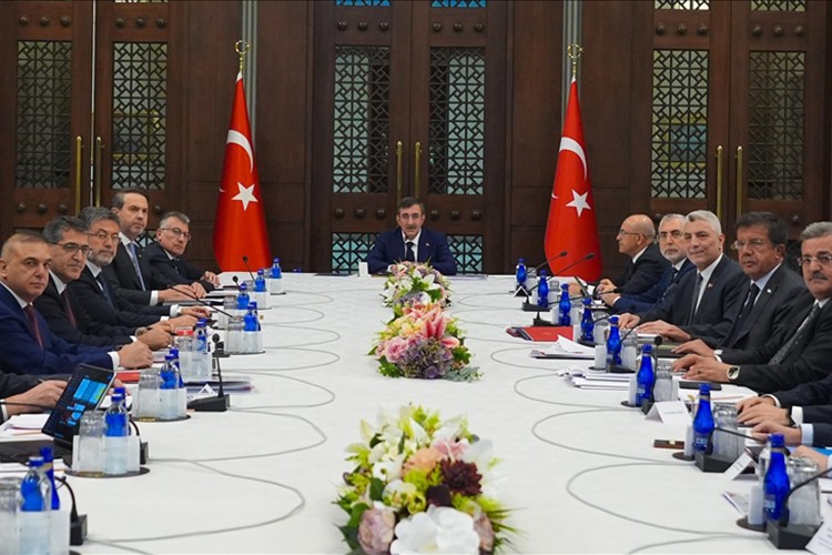 "İhracatta yapısal reformları hayata geçiriyoruz"
