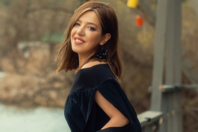 Bu şarkı güçlü kadınlara