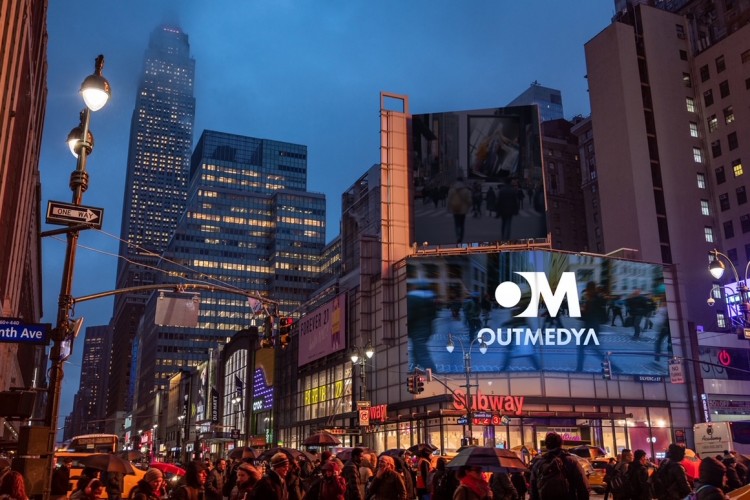 Dünya Açıkhava Reklamcılığı Sahnesinde Boy Gösteriyor