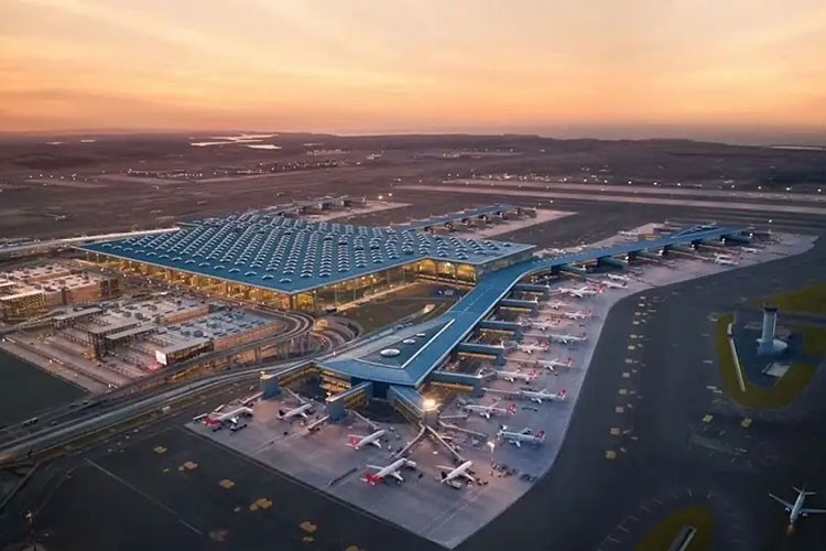 Türk hava sahasında tüm zamanların transit uçuş rekoru kırıldı