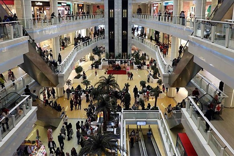 AVM'lerin Cirosu 2024'te yüzde 65 arttı