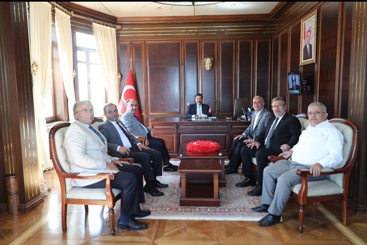 OSB yöneticilerinden Valiyi ziyaret