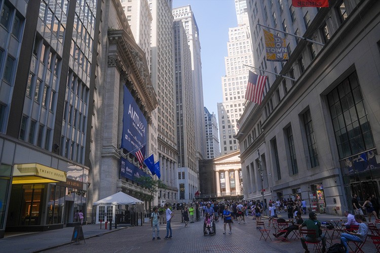 New York borsası yatay seyirle açıldı