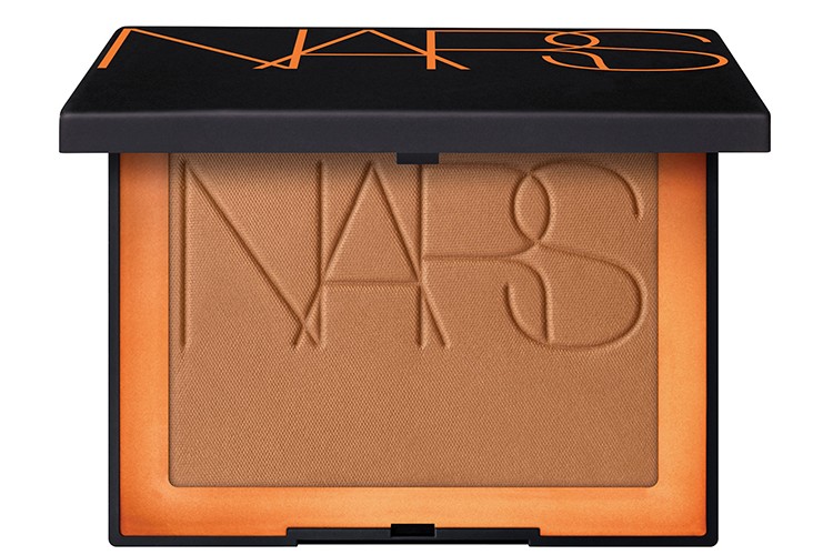 Makyajda zahmetsiz bronzluk