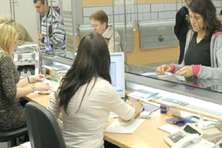 Bankalar hazırlıklı yakalandı