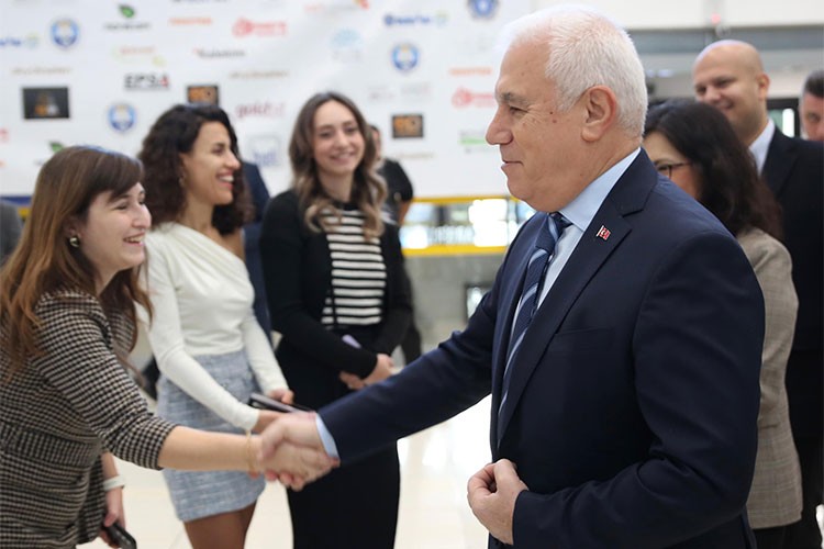 Başkan Bozbey: Bursa'da bir değişim başlamıştır