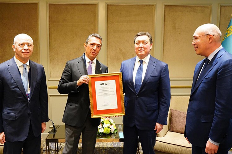 Kazakistan'da şirket kurdu