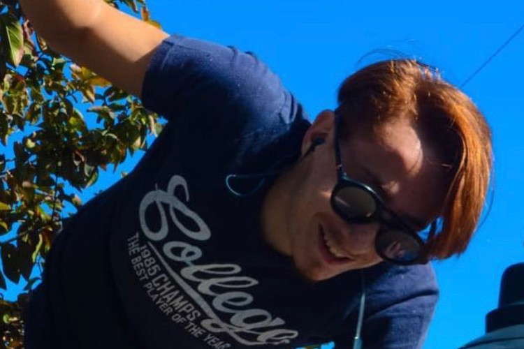 Oyunculukta engellerini aştı