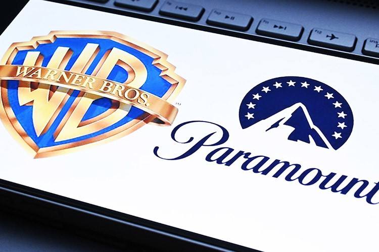Paramount'un Warner Bros'u satın almasına yeşil ışık