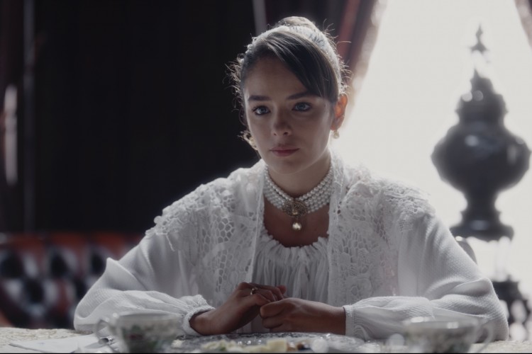 26 NİSAN'DA VİZYONA GİRECEK 'CADI' FİLMİNDEN GÜÇLÜ KADIN KARAKTERLERİN YER ALDIĞI ÇARPICI YENİ TEASER PAYLAŞILDI!