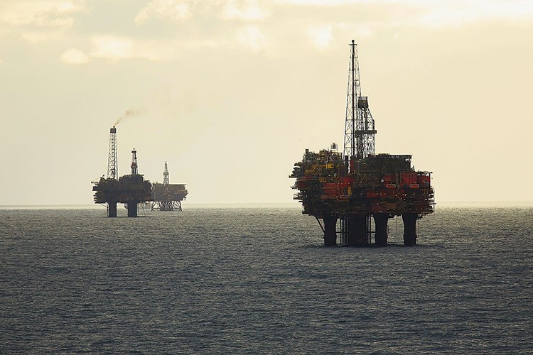 Petrolün varil fiyatı 85 doları aştı