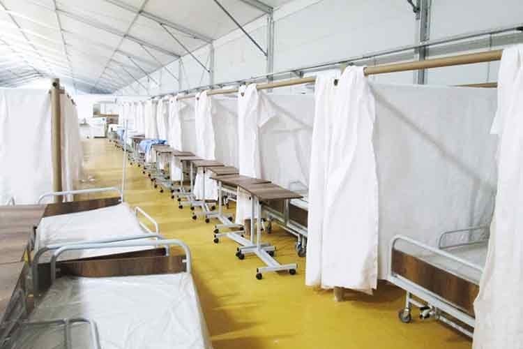 Sahra hastanelerine kumaş sağladı