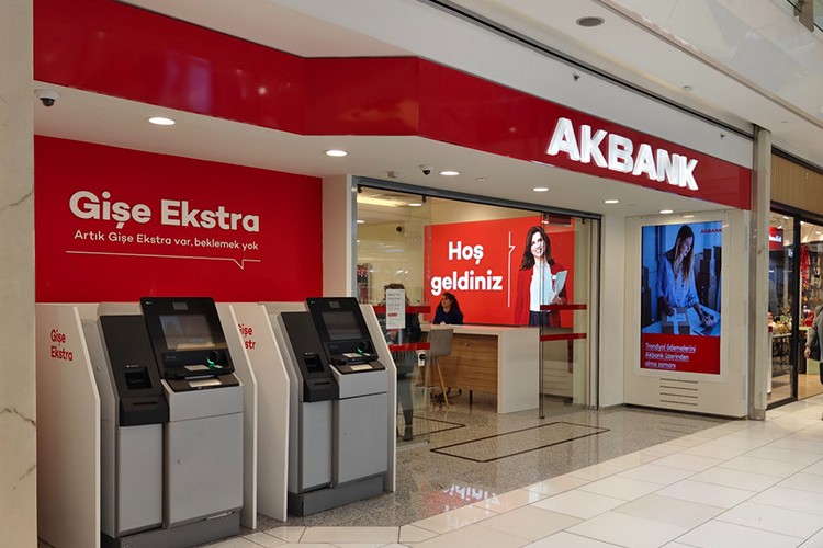 Akbank, "Artı Para ile Öde" dönemini başlattı