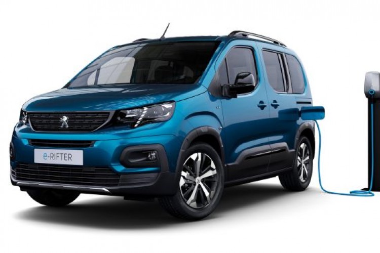 Peugeot'dan elektrikli hafif ticari araç sınıfında yeni e-Rifter atağı