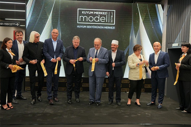 Kuyum sektörünün yeni merkezi İstanbul'da açıldı