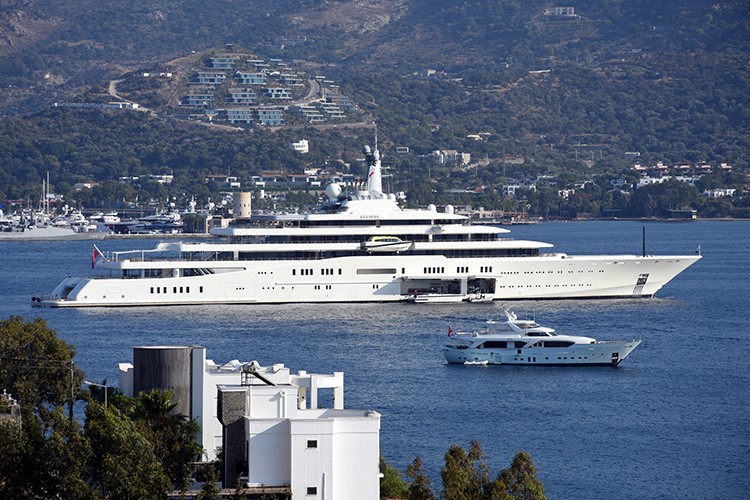 Bodrum koylarını mesken tuttular