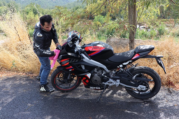 Videolarıyla sürüş güvenliğine dikkati çekiyor