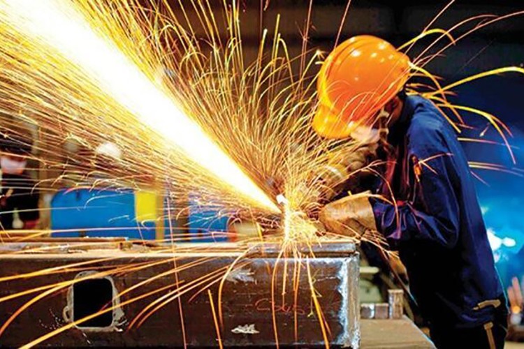 Sanayi üretimi arttı